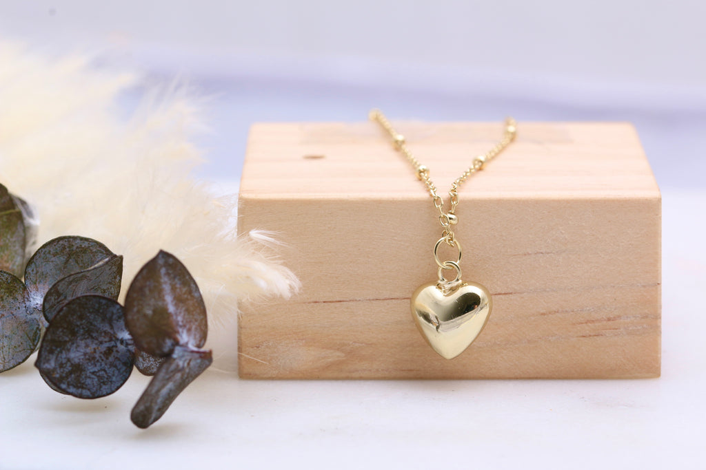 Satellite Chain Puff Heart Necklace